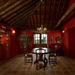 https://haciendas-del-valle-las-kentias.adeje-hotels.com